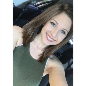 Meet your Posher, Amber